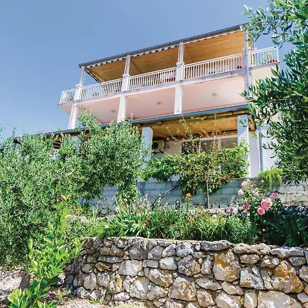 Apartment 3 Bedroom Beautiful Apartment In Orasac Orasac