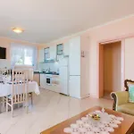 Apartman Apartment Na Krstu I Orasac